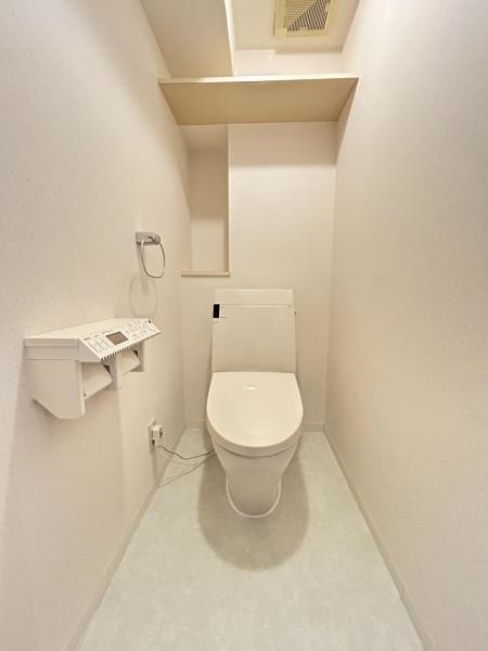 apartment 愛知県豊川市谷川町洞131　谷川町倉庫付事務所A