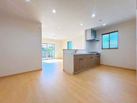 detached 愛知県豊川市谷川町洞131　谷川町倉庫付事務所A