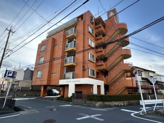 apartment 愛知県豊川市谷川町洞131　谷川町倉庫付事務所A