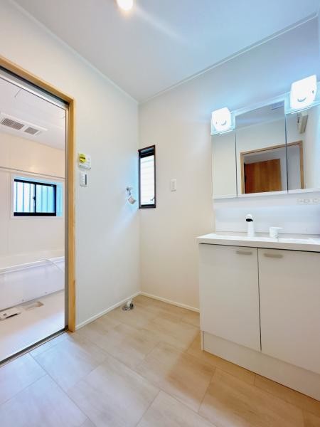 detached 愛知県豊川市谷川町洞131　谷川町倉庫付事務所A