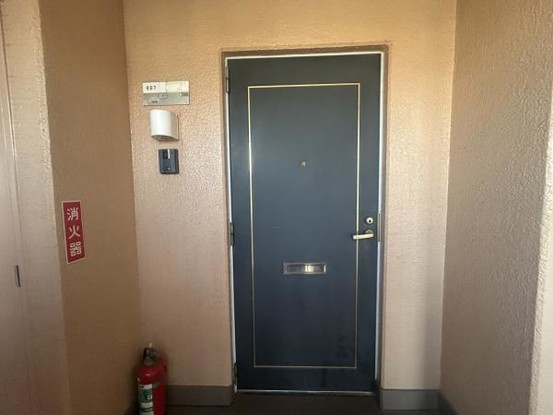 apartment 愛知県豊川市谷川町洞131　谷川町倉庫付事務所A