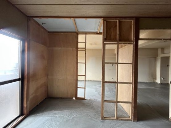 apartment 愛知県豊川市谷川町洞131　谷川町倉庫付事務所A
