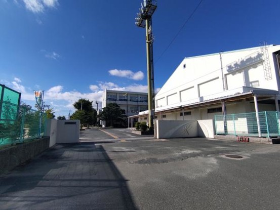 detached 愛知県豊川市谷川町洞131　谷川町倉庫付事務所A