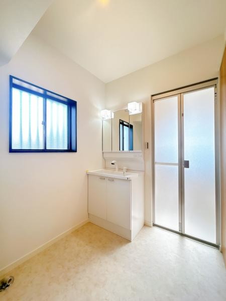 detached 愛知県豊川市谷川町洞131　谷川町倉庫付事務所A