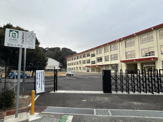 apartment 愛知県豊川市谷川町洞131　谷川町倉庫付事務所A