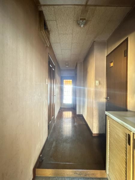 apartment 愛知県豊川市谷川町洞131　谷川町倉庫付事務所A