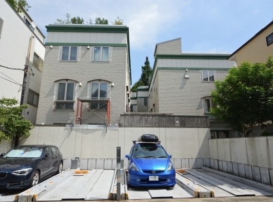 apartment 東京都港区三田１丁目
地図を見る