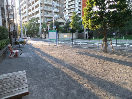 apartment 東京都港区三田１丁目
地図を見る