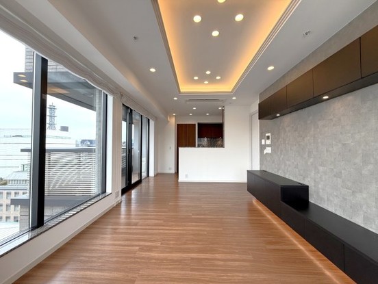 apartment 東京都千代田区六番町
地図を見る