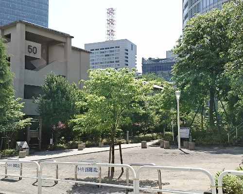 apartment 東京都港区赤坂８丁目
地図を見る