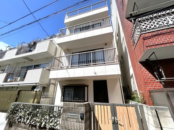 detached 東京都文京区本駒込５丁目
地図を見る
