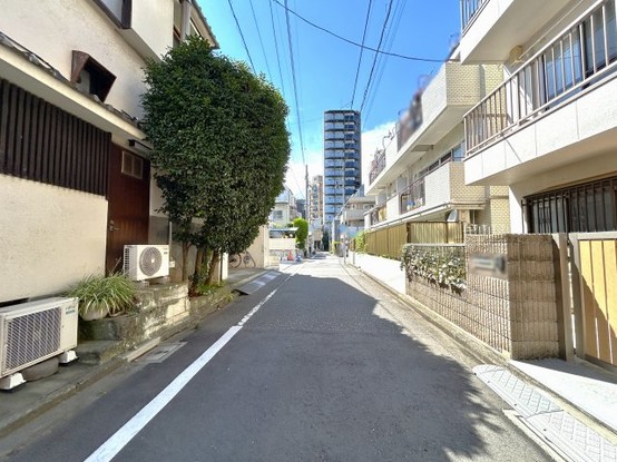 detached 東京都文京区本駒込５丁目
地図を見る