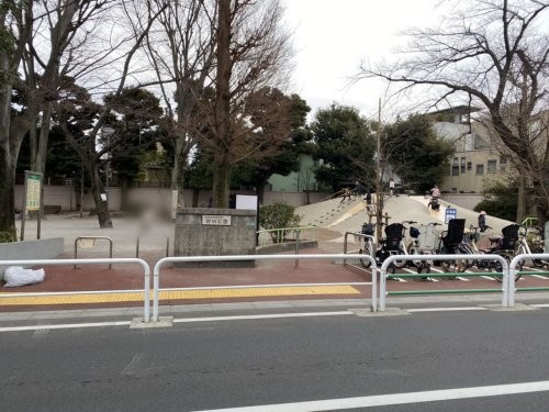 apartment 東京都目黒区五本木１丁目
地図を見る