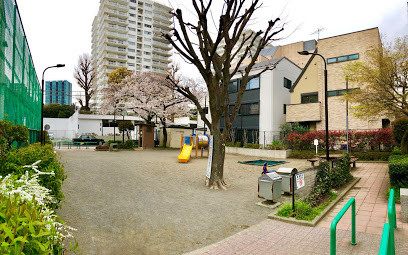 apartment 東京都港区三田２丁目
地図を見る