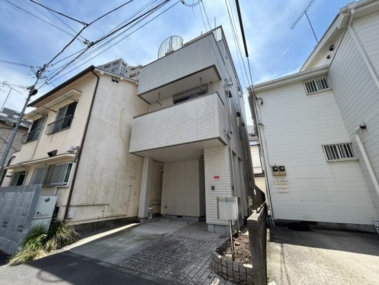 detached 東京都文京区千駄木３丁目
地図を見る