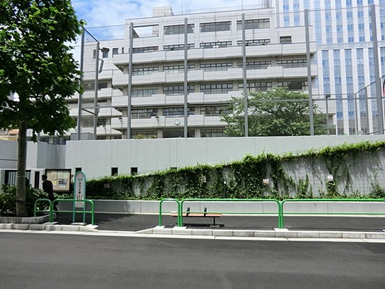apartment 東京都千代田区岩本町２丁目
地図を見る