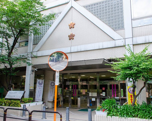 apartment 東京都千代田区岩本町２丁目
地図を見る