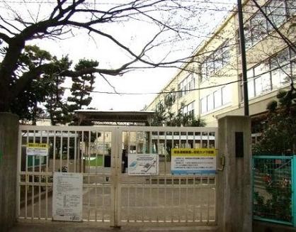 apartment 東京都杉並区堀ノ内２丁目
地図を見る