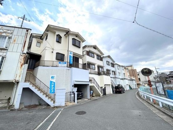 detached 兵庫県宝塚市泉町24-13 ジャルダン宝塚六番館　201号室