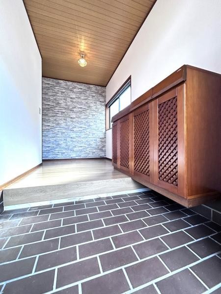 detached 兵庫県宝塚市泉町24-13 ジャルダン宝塚六番館　201号室