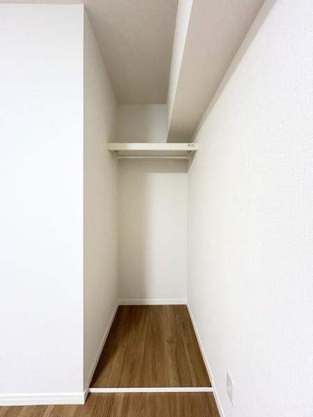 apartment 兵庫県宝塚市泉町24-13 ジャルダン宝塚六番館　201号室