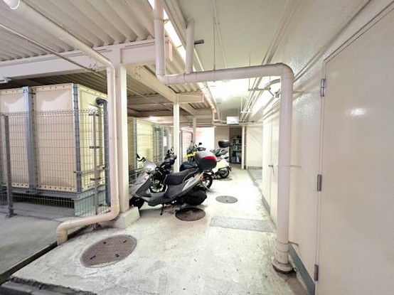 apartment 兵庫県宝塚市泉町24-13 ジャルダン宝塚六番館　201号室