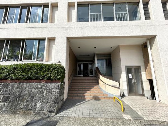 apartment 兵庫県宝塚市泉町24-13 ジャルダン宝塚六番館　201号室