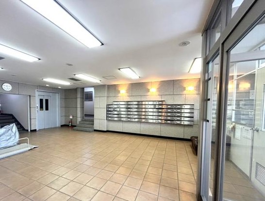 apartment 兵庫県宝塚市泉町24-13 ジャルダン宝塚六番館　201号室