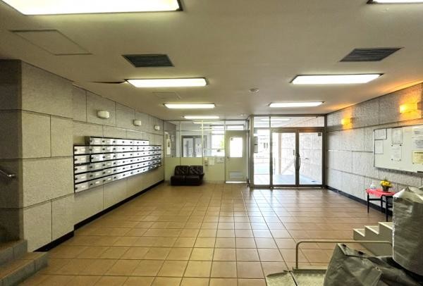 apartment 兵庫県宝塚市泉町24-13 ジャルダン宝塚六番館　201号室