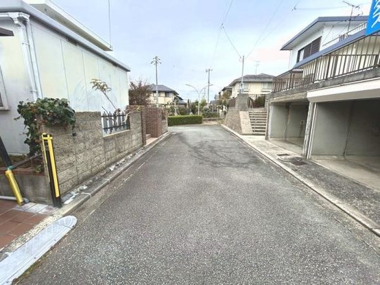detached 兵庫県宝塚市泉町24-13 ジャルダン宝塚六番館　201号室