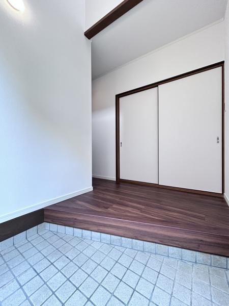 detached 兵庫県宝塚市泉町24-13 ジャルダン宝塚六番館　201号室