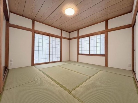 detached 兵庫県宝塚市泉町24-13 ジャルダン宝塚六番館　201号室