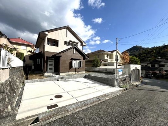 detached 兵庫県宝塚市泉町24-13 ジャルダン宝塚六番館　201号室