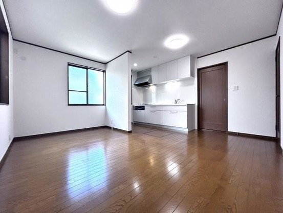 detached 兵庫県宝塚市泉町24-13 ジャルダン宝塚六番館　201号室