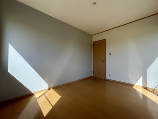 detached 兵庫県宝塚市泉町24-13 ジャルダン宝塚六番館　201号室