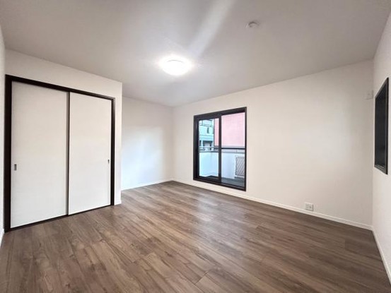 detached 兵庫県宝塚市泉町24-13 ジャルダン宝塚六番館　201号室