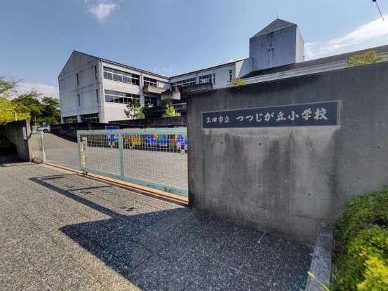 detached 兵庫県宝塚市泉町24-13 ジャルダン宝塚六番館　201号室