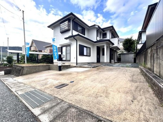 detached 兵庫県宝塚市泉町24-13 ジャルダン宝塚六番館　201号室