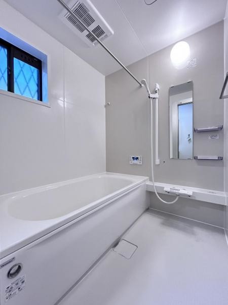 detached 兵庫県宝塚市泉町24-13 ジャルダン宝塚六番館　201号室