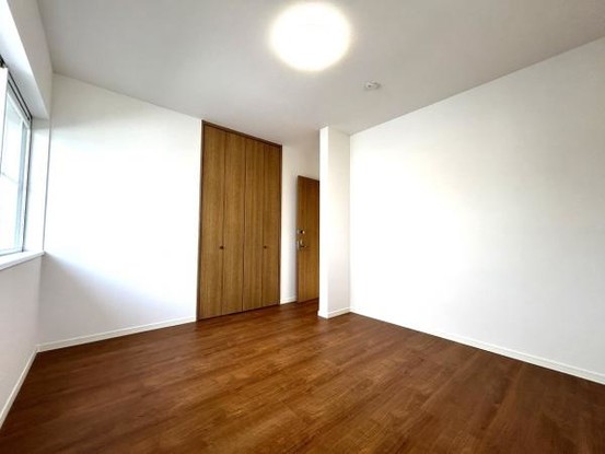 detached 兵庫県宝塚市泉町24-13 ジャルダン宝塚六番館　201号室