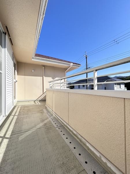 detached 兵庫県宝塚市泉町24-13 ジャルダン宝塚六番館　201号室