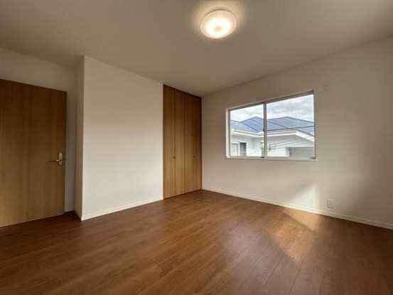 detached 兵庫県宝塚市泉町24-13 ジャルダン宝塚六番館　201号室