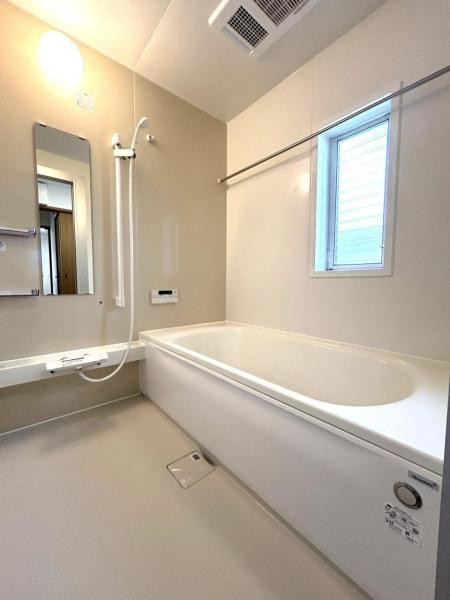 detached 兵庫県宝塚市泉町24-13 ジャルダン宝塚六番館　201号室