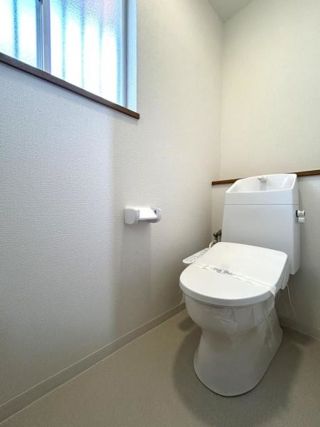 detached 兵庫県宝塚市泉町24-13 ジャルダン宝塚六番館　201号室