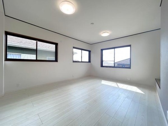 detached 兵庫県宝塚市泉町24-13 ジャルダン宝塚六番館　201号室