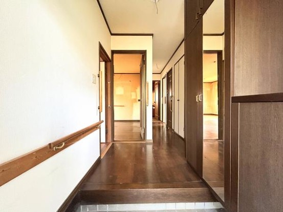 detached 兵庫県宝塚市泉町24-13 ジャルダン宝塚六番館　201号室