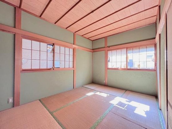 detached 兵庫県宝塚市泉町24-13 ジャルダン宝塚六番館　201号室