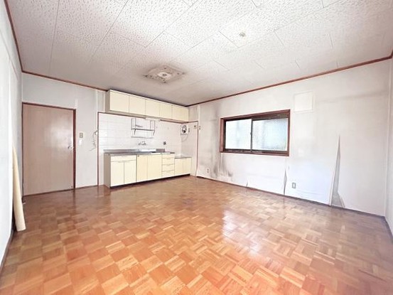 detached 兵庫県宝塚市泉町24-13 ジャルダン宝塚六番館　201号室