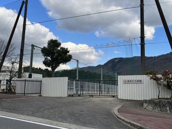 detached 兵庫県宝塚市泉町24-13 ジャルダン宝塚六番館　201号室