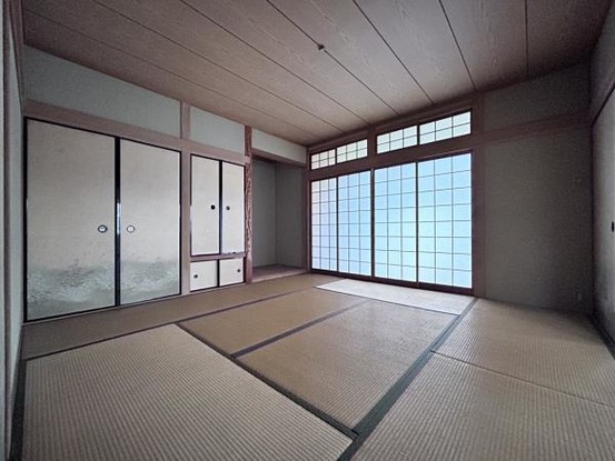 detached 兵庫県宝塚市泉町24-13 ジャルダン宝塚六番館　201号室